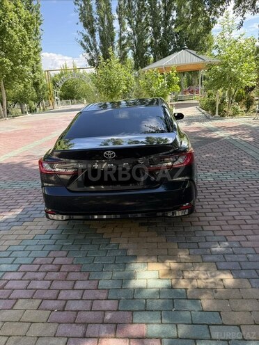Toyota Camry-5