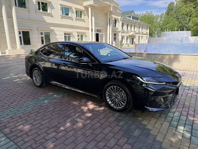 Toyota Camry-6