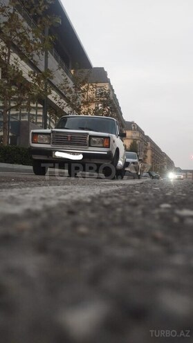 LADA (VAZ) 2107-1