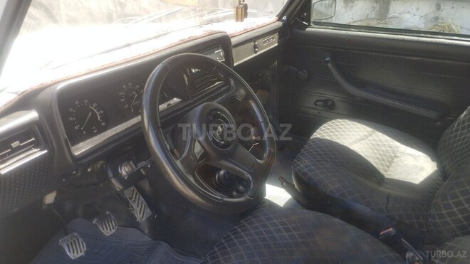 LADA (VAZ) 2107-8