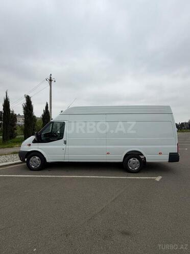 Ford Transit-3