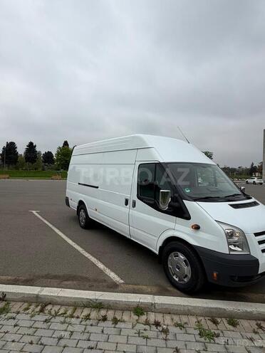 Ford Transit-7