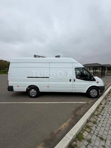 Ford Transit-2