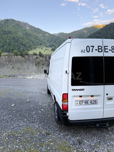 Ford Transit-15