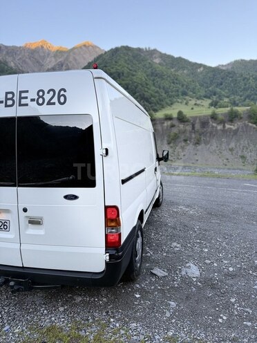 Ford Transit-16