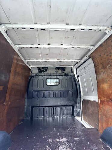 Ford Transit-14