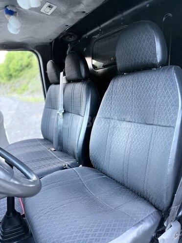 Ford Transit-7