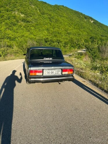 LADA (VAZ) 2107-2