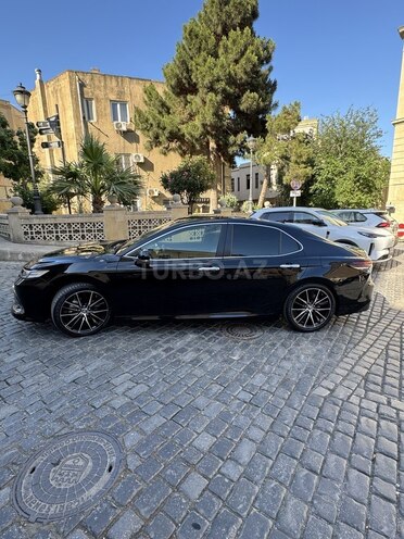 Toyota Camry-7