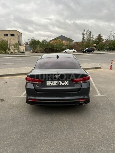 Kia K5-7
