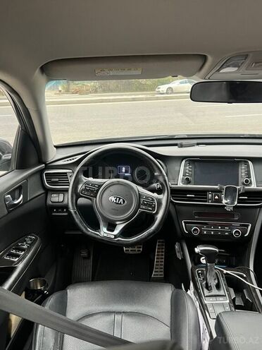 Kia K5-8