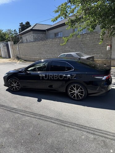 Toyota Camry-10