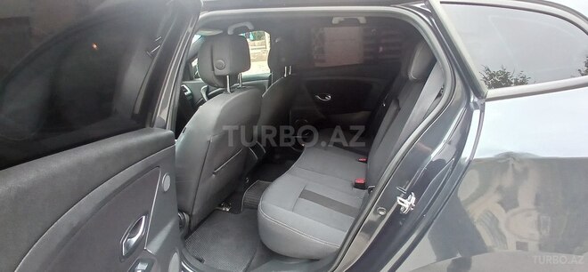 Renault Megane-8