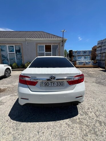 Toyota Camry-8
