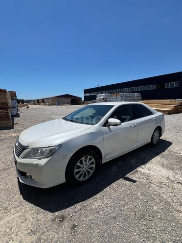 Toyota Camry-9