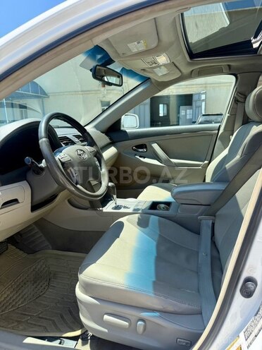 Toyota Camry-11