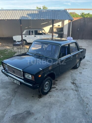 LADA (VAZ) 2107-10