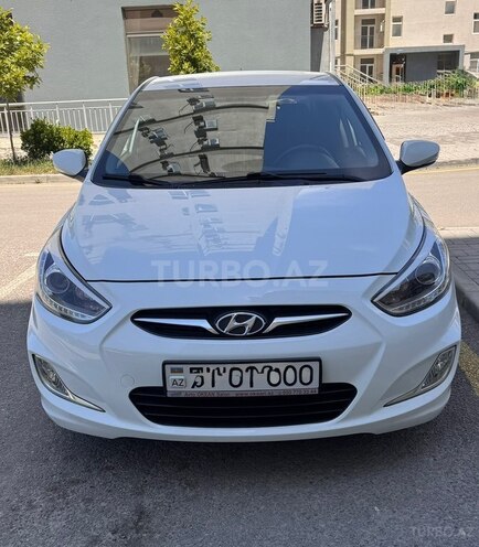 Hyundai Accent-1