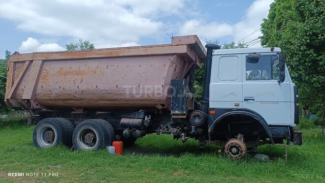 MAZ 650108-3