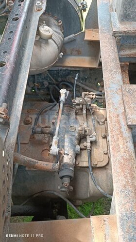 MAZ 650108-6