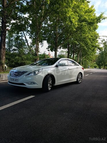 Hyundai Sonata-3