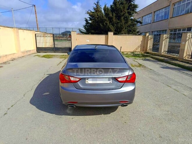 Hyundai Sonata-3