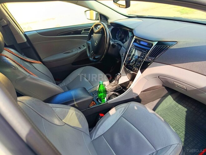 Hyundai Sonata-7
