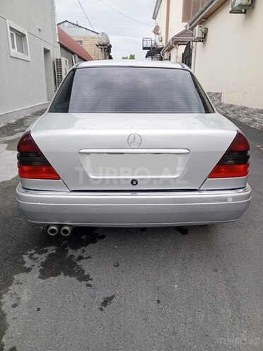 Mercedes C 180-5