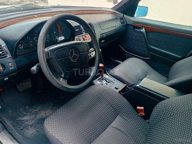 Mercedes C 180-9