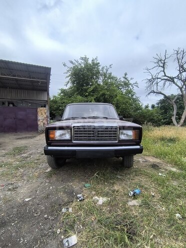 LADA (VAZ) 2107-1