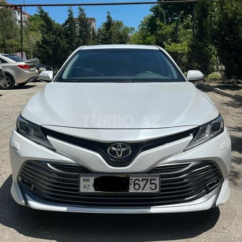 Toyota Camry-1