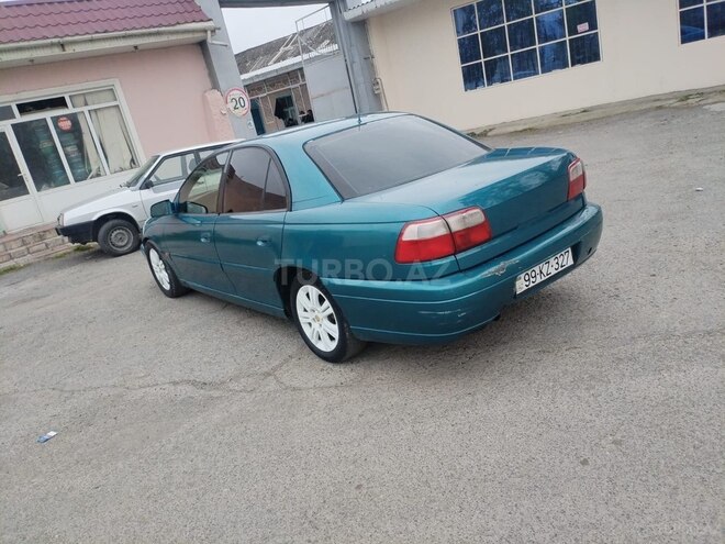 Opel Omega-2