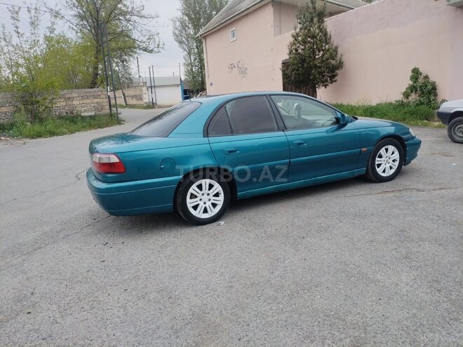 Opel Omega-8