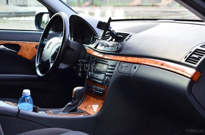 Mercedes E 220-8