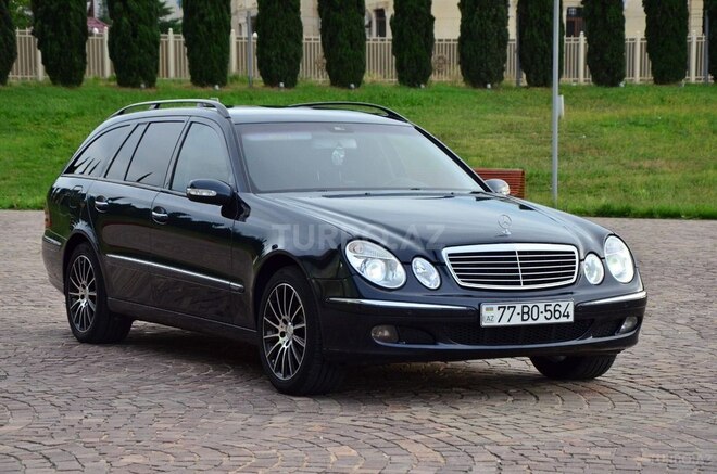 Mercedes E 220-4