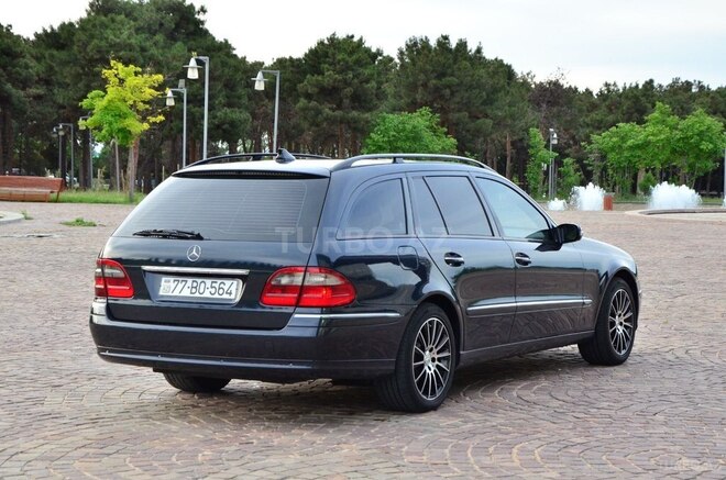 Mercedes E 220-16