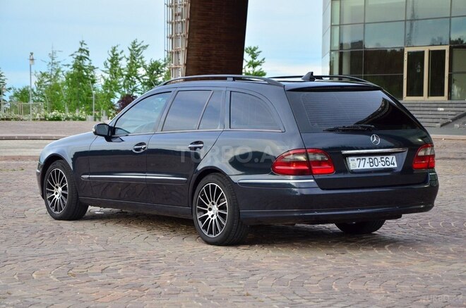 Mercedes E 220-6