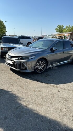 Toyota Camry-7