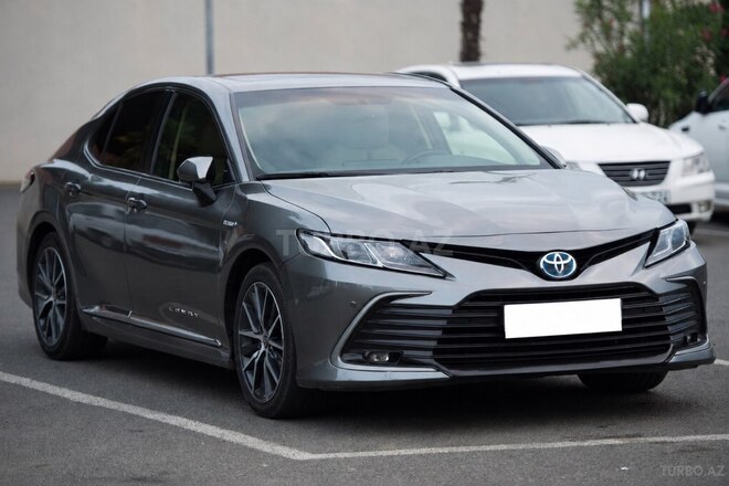 Toyota Camry-1