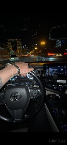 Toyota Camry-9
