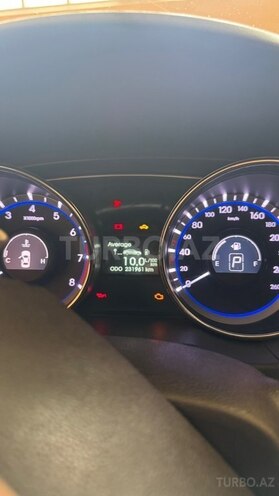 Hyundai Sonata-8