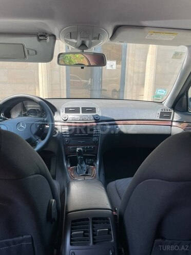Mercedes E 200-2