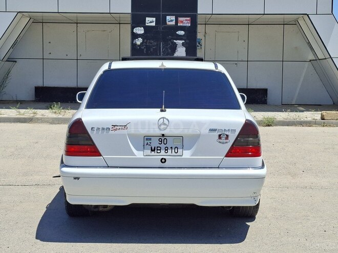 Mercedes C 230-11