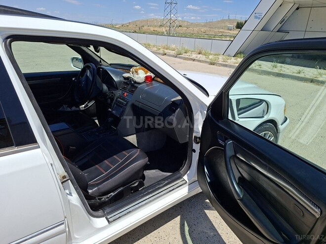 Mercedes C 230-16