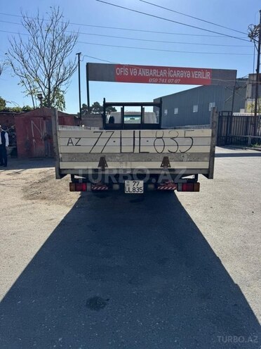 Isuzu NPR 71-2