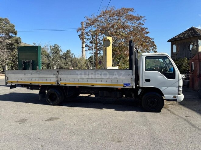 Isuzu NPR 71-3