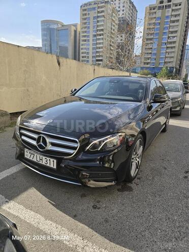 Mercedes E 300 4MATIC-3