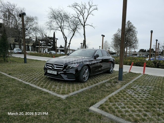 Mercedes E 300 4MATIC-7
