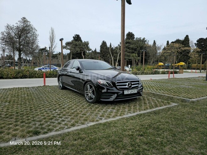 Mercedes E 300 4MATIC-5