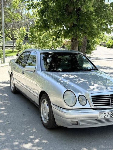 Mercedes E 280-14